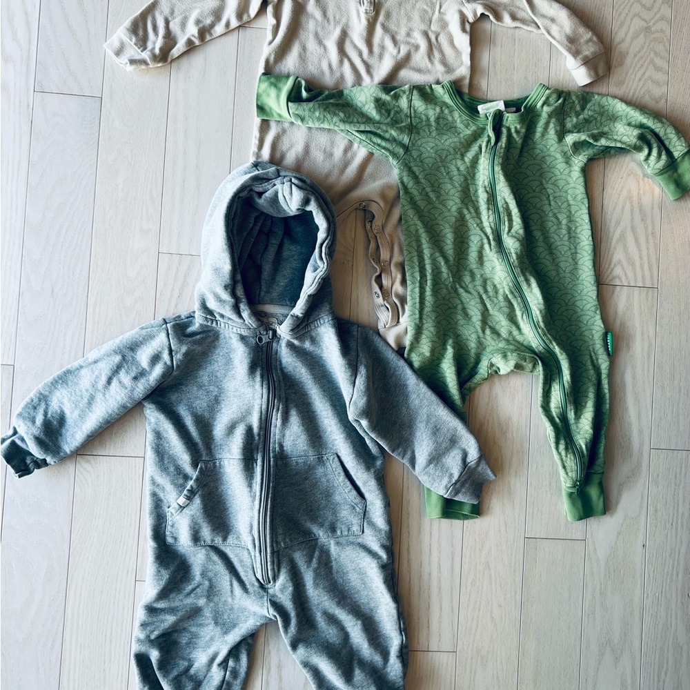 Kids Green Zip-Front One-Piece Sleepwear